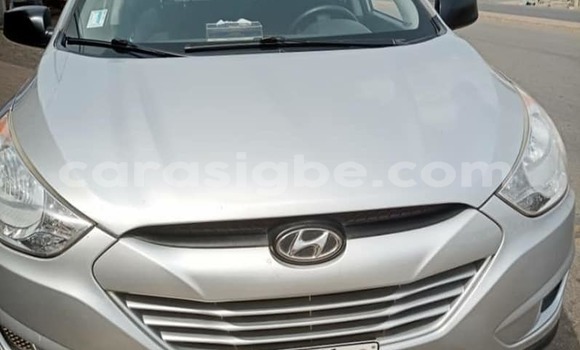 Buy Used Hyundai Tucson Silver Car in Adawlato in Togo Buy Used Hyundai Tucson Silver Car in Adawlato in Togo