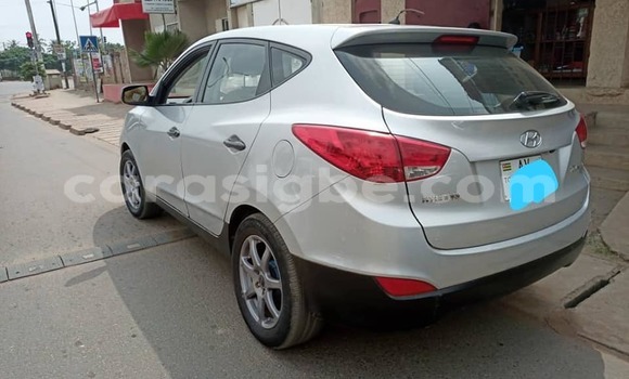 Buy Used Hyundai Tucson Silver Car in Adawlato in Togo Buy Used Hyundai Tucson Silver Car in Adawlato in Togo