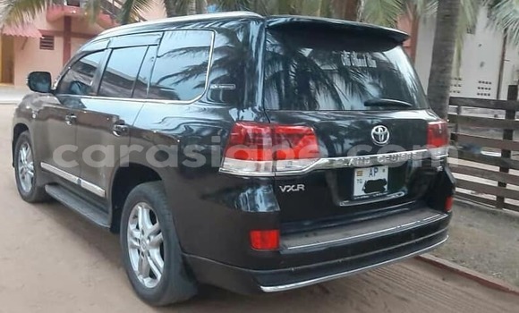 Buy Used Toyota Land Cruiser Black Car in Adawlato in Togo Buy Used Toyota Land Cruiser Black Car in Adawlato in Togo
