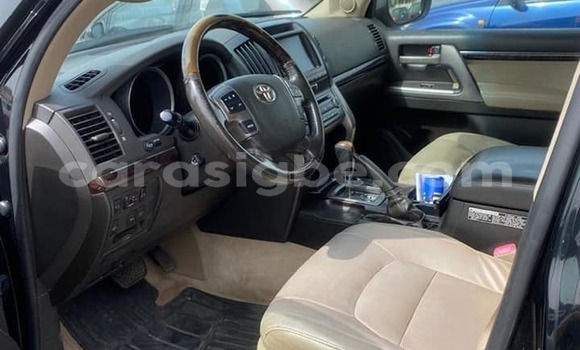 Buy Used Toyota Land Cruiser Black Car in Adawlato in Togo Buy Used Toyota Land Cruiser Black Car in Adawlato in Togo