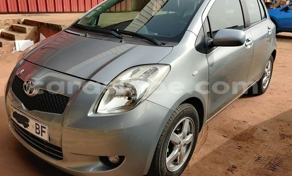 Acheter Occasion Voiture Toyota Yaris Gris à Adawlato, Togo