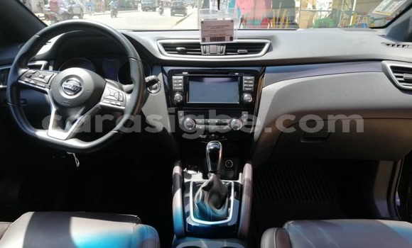 Buy New Nissan Qashqai Brown Car in Lome in Togo Buy New Nissan Qashqai Brown Car in Lome in Togo