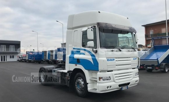 Acheter Import Utilitaire DAF CF Blanc à Lomé, Togo Acheter Import Utilitaire DAF CF Blanc à Lomé, Togo