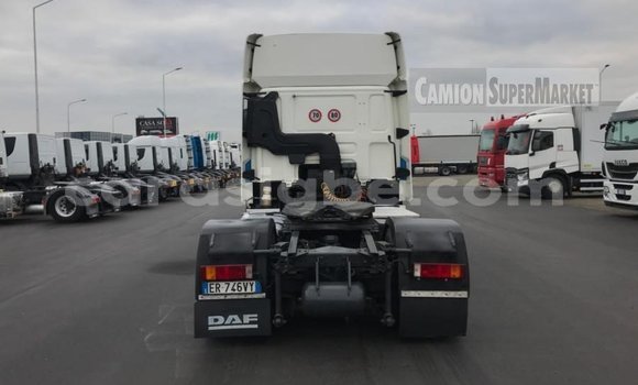 Acheter Import Utilitaire DAF CF Blanc à Lomé, Togo Acheter Import Utilitaire DAF CF Blanc à Lomé, Togo