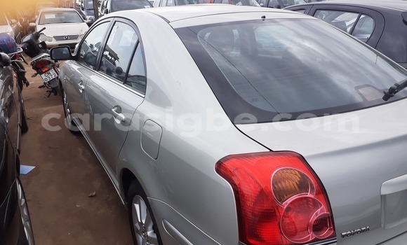 Acheter Import Voiture Toyota Avensis Beige à Lomé, Maritime Acheter Import Voiture Toyota Avensis Beige à Lomé, Maritime