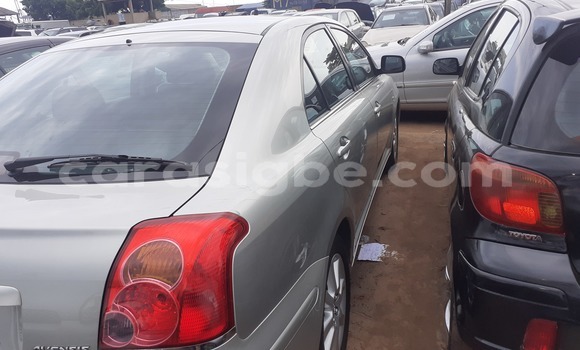 Acheter Import Voiture Toyota Avensis Beige à Lomé, Maritime Acheter Import Voiture Toyota Avensis Beige à Lomé, Maritime