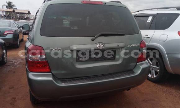 Buy Used Toyota Highlander Silver Car in Lome in Togo Buy Used Toyota Highlander Silver Car in Lome in Togo