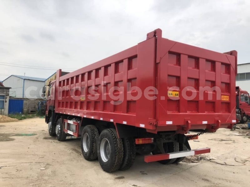 Big with watermark iveco cargo maritime lome 5887