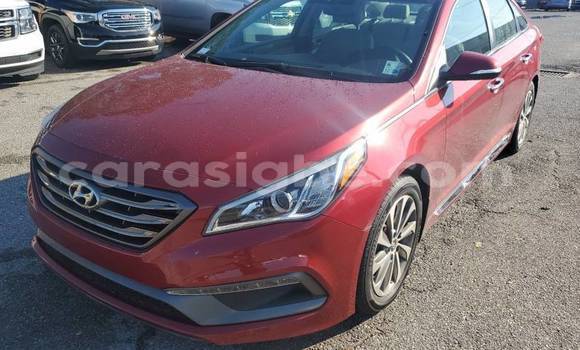 Acheter Import Voiture Hyundai Sonata Rouge à Lomé, Togo Acheter Import Voiture Hyundai Sonata Rouge à Lomé, Togo