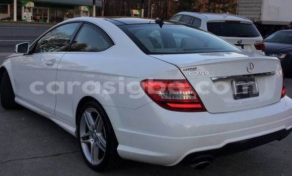 Buy Import Mercedes‒Benz C–Class White Car in Lome in Togo Buy Import Mercedes‒Benz C–Class White Car in Lome in Togo