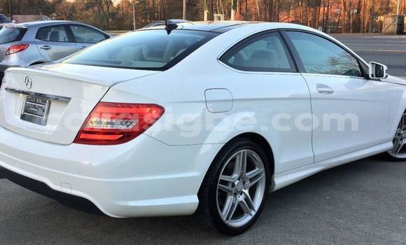 Buy Import Mercedes‒Benz C–Class White Car in Lome in Togo Buy Import Mercedes‒Benz C–Class White Car in Lome in Togo