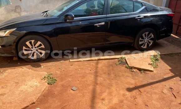 Acheter Occasion Voiture Nissan Altima Noir à Lomé, Maritime
