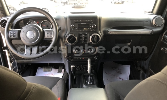 Acheter Import Voiture Jeep Wrangler Vert à Adawlato, Togo Acheter Import Voiture Jeep Wrangler Vert à Adawlato, Togo