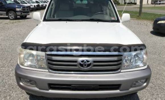 Buy Import Toyota Land Cruiser White Car in Agbelouve in Maritime Buy Import Toyota Land Cruiser White Car in Agbelouve in Maritime