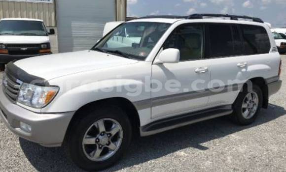 Buy Import Toyota Land Cruiser White Car in Agbelouve in Maritime Buy Import Toyota Land Cruiser White Car in Agbelouve in Maritime