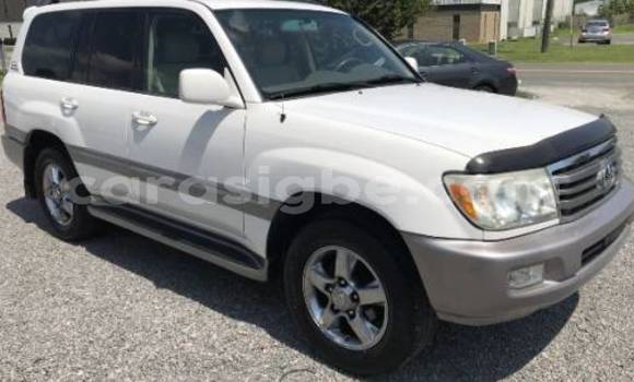 Buy Import Toyota Land Cruiser White Car in Agbelouve in Maritime Buy Import Toyota Land Cruiser White Car in Agbelouve in Maritime