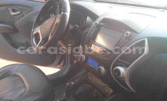 Buy Used Hyundai Tucson Silver Car in Lome in Togo Buy Used Hyundai Tucson Silver Car in Lome in Togo