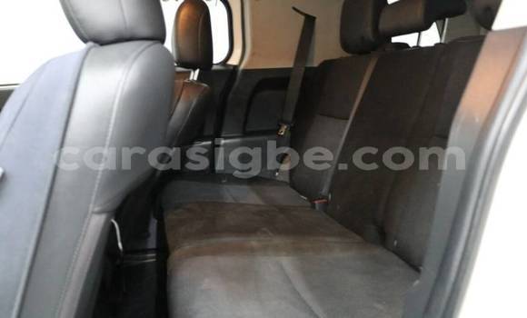 Acheter Import Voiture Toyota FJ Cruiser Blanc à Badou, Togo Acheter Import Voiture Toyota FJ Cruiser Blanc à Badou, Togo