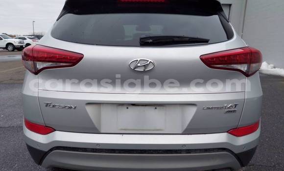 Acheter Import Voiture Hyundai Tucson Gris à Forever, Togo Acheter Import Voiture Hyundai Tucson Gris à Forever, Togo