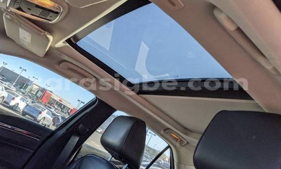 Acheter Import Voiture Chrysler 300 Noir à Bé, Togo Acheter Import Voiture Chrysler 300 Noir à Bé, Togo