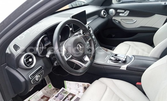 Acheter Occasion Voiture Mercedes-Benz C-Classe Gris à Lomé, Togo Acheter Occasion Voiture Mercedes-Benz C-Classe Gris à Lomé, Togo