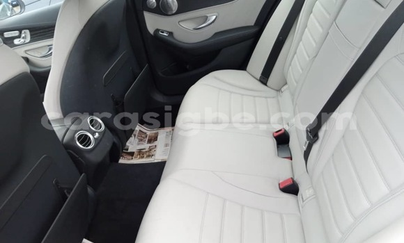 Acheter Occasion Voiture Mercedes-Benz C-Classe Gris à Lomé, Togo Acheter Occasion Voiture Mercedes-Benz C-Classe Gris à Lomé, Togo