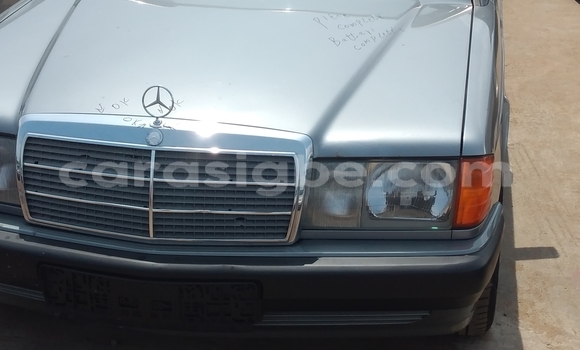 Acheter Occasion Voiture Mercedes‒Benz 190 Gris à Lomé, Togo Acheter Occasion Voiture Mercedes‒Benz 190 Gris à Lomé, Togo