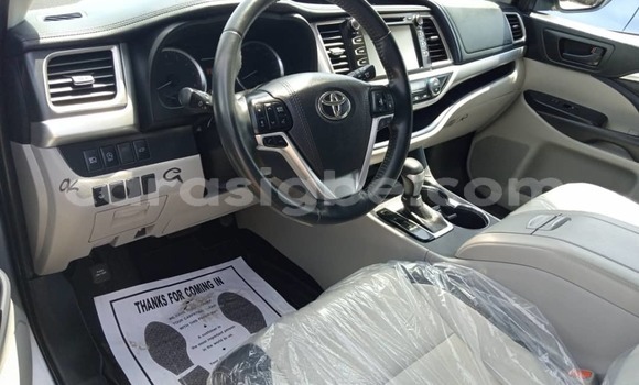 Acheter Occasion Voiture Toyota Highlander Gris à Lomé, Maritime Acheter Occasion Voiture Toyota Highlander Gris à Lomé, Maritime