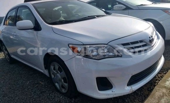 Buy Used Toyota Corolla White Car in Lome in Maritime Buy Used Toyota Corolla White Car in Lome in Maritime