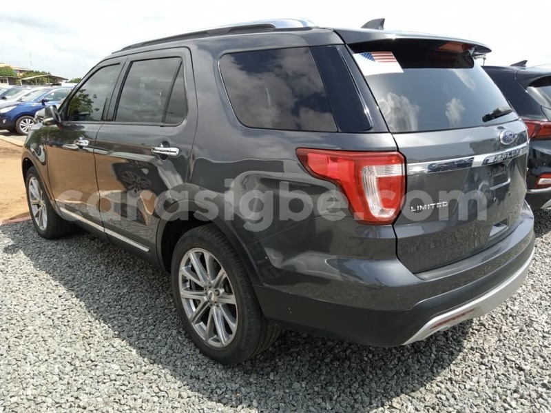 Big with watermark ford explorer togo lome 5991
