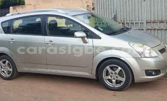 Buy Used Toyota Corolla Verso Silver Car in Lome in Togo Buy Used Toyota Corolla Verso Silver Car in Lome in Togo