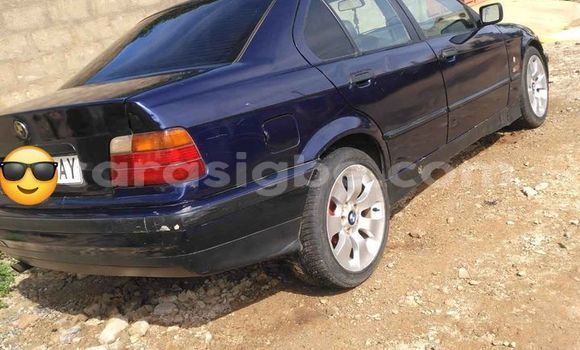 Buy Used BMW 3–Series Blue Car in Lome in Togo Buy Used BMW 3–Series Blue Car in Lome in Togo