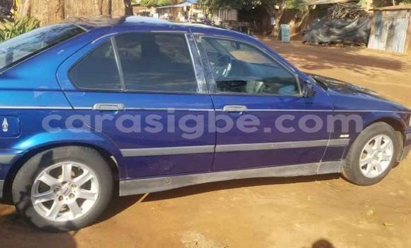 Buy Used BMW 3–Series Blue Car in Lome in Togo Buy Used BMW 3–Series Blue Car in Lome in Togo