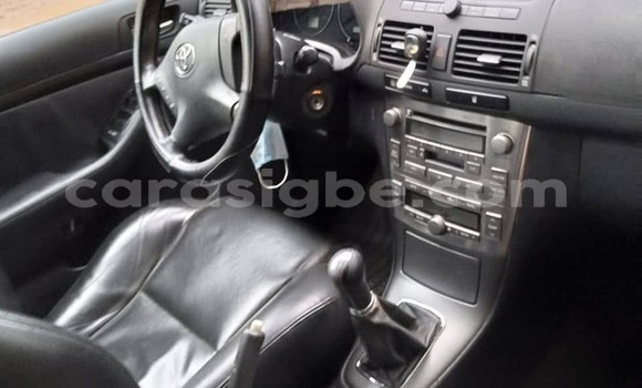 Buy Used Toyota Avensis Blue Car in Lome in Togo Buy Used Toyota Avensis Blue Car in Lome in Togo