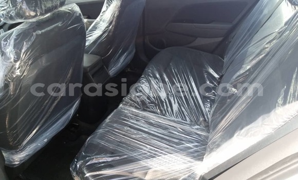 Buy Used Hyundai Elantra Silver Car in Lome in Togo Buy Used Hyundai Elantra Silver Car in Lome in Togo