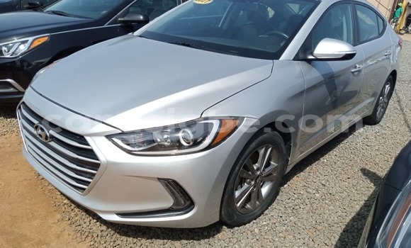 Buy Used Hyundai Elantra Silver Car in Lome in Togo Buy Used Hyundai Elantra Silver Car in Lome in Togo