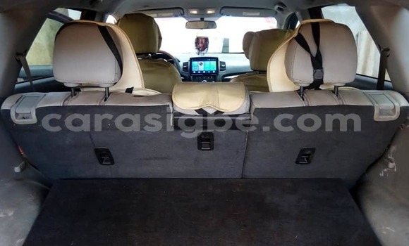 Buy Used Kia Sorento Red Car in Lome in Maritime Buy Used Kia Sorento Red Car in Lome in Maritime