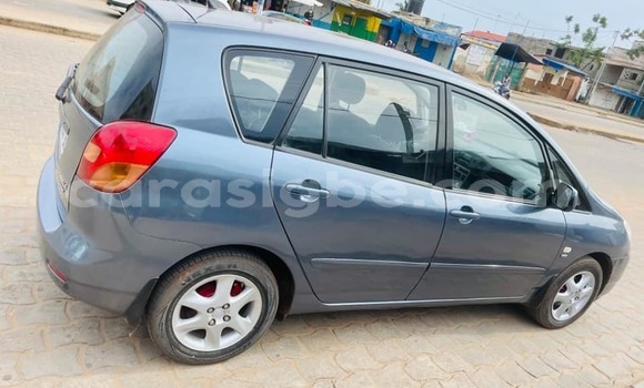 Acheter Occasion Voiture Toyota Verso Bleu à Lomé, Togo