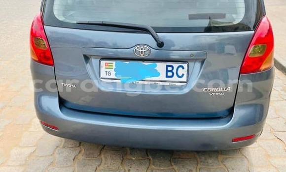 Buy Used Toyota Verso Blue Car in Lome in Togo Buy Used Toyota Verso Blue Car in Lome in Togo