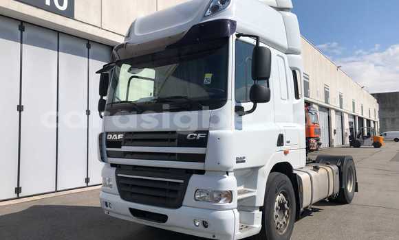 Acheter Occasion Utilitaire DAF CF Blanc à Lomé, Togo Acheter Occasion Utilitaire DAF CF Blanc à Lomé, Togo