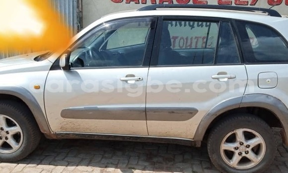 Buy Used Toyota RAV4 Silver Car in Lome in Togo Buy Used Toyota RAV4 Silver Car in Lome in Togo