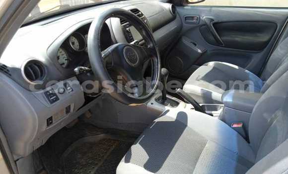 Buy Used Toyota RAV4 Silver Car in Lome in Togo Buy Used Toyota RAV4 Silver Car in Lome in Togo