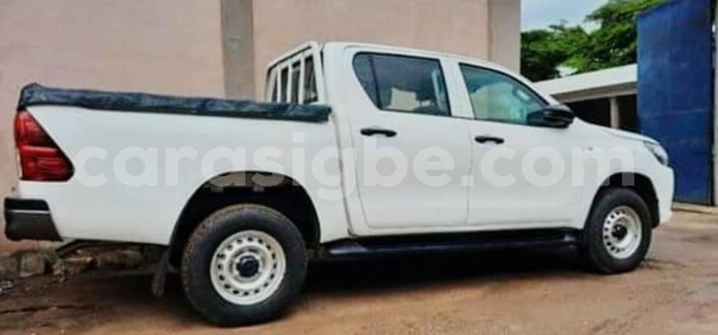 Big with watermark toyota hilux togo lome 6059