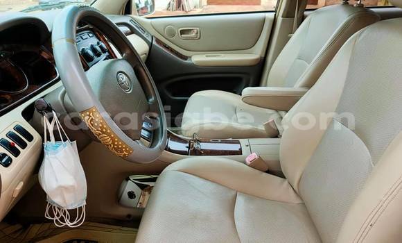 Acheter Occasion Voiture Toyota Highlander Beige à Lomé, Togo Acheter Occasion Voiture Toyota Highlander Beige à Lomé, Togo