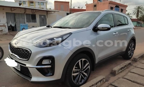 Acheter Occasion Voiture Kia Sportage Blanc à Lomé, Togo Acheter Occasion Voiture Kia Sportage Blanc à Lomé, Togo