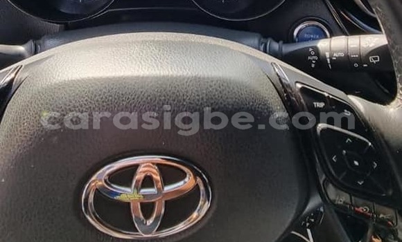 Buy Used Toyota C-HR Other Car in Lome in Togo Buy Used Toyota C-HR Other Car in Lome in Togo