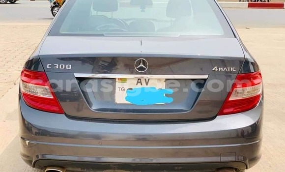 Buy Used Mercedes-Benz C-Classe Black Car in Lome in Togo Buy Used Mercedes-Benz C-Classe Black Car in Lome in Togo