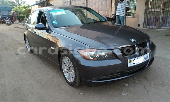 Buy Used BMW 3–Series Silver Car in Lome in Togo Buy Used BMW 3–Series Silver Car in Lome in Togo