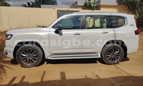 Acheter Occasion Voiture Toyota Land Cruiser Blanc à Lomé, Togo Acheter Occasion Voiture Toyota Land Cruiser Blanc à Lomé, Togo