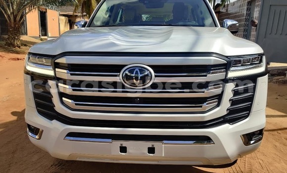 Acheter Occasion Voiture Toyota Land Cruiser Blanc à Lomé, Togo Acheter Occasion Voiture Toyota Land Cruiser Blanc à Lomé, Togo